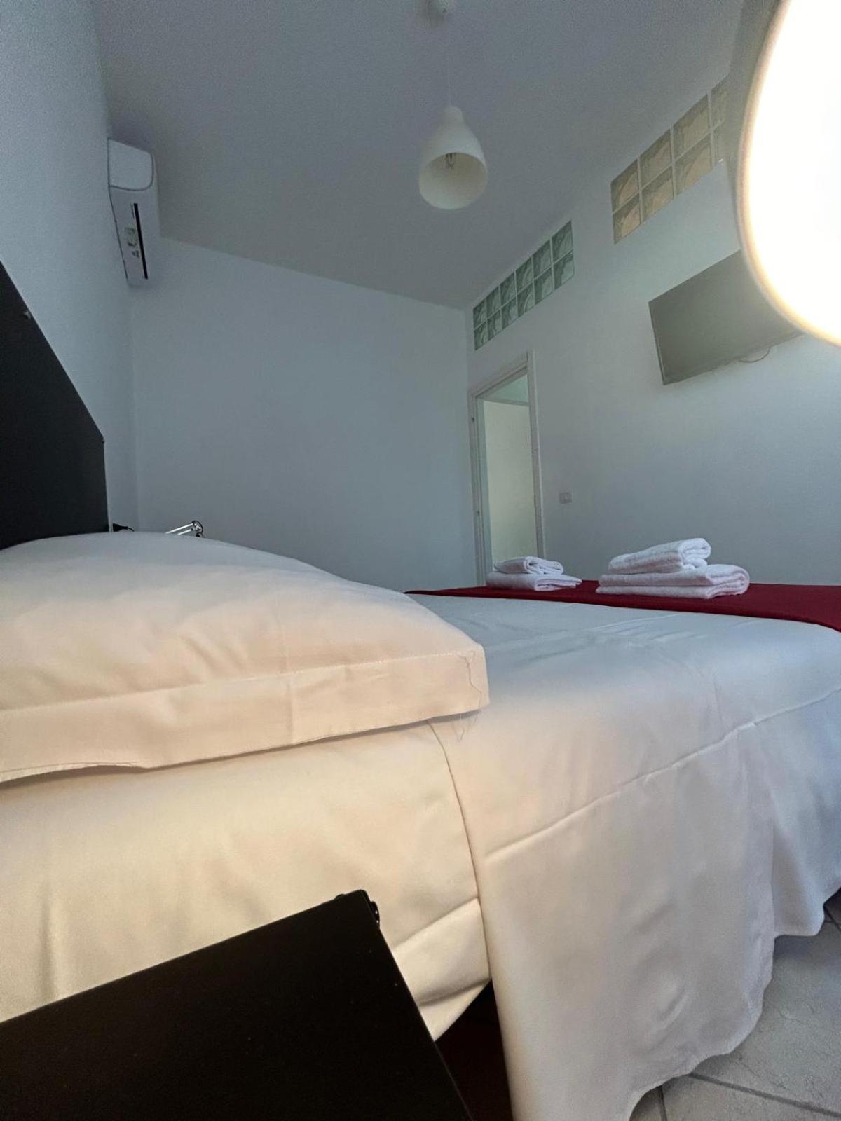 Hotel Peppe'S Bed Rom Exterior foto